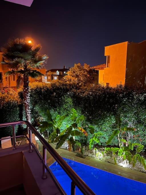 Excellent 3 Storey Villa With A Swimming Pool เบเลก ภายนอก รูปภาพ